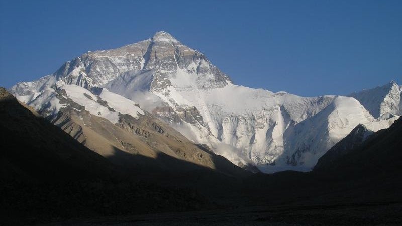 Mount Everest 2004